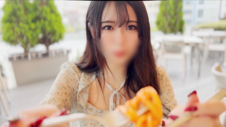 Overwhelming Teens Complete Appearance Idol Class Neat System Full of Transparency 18-Year-Old Innocent Current Girls Lunch Date with Raw What a Pre-H Appointment Fcup Fair-Skinned Beauty Second Mass Vaginal Cum Shot for a Woman