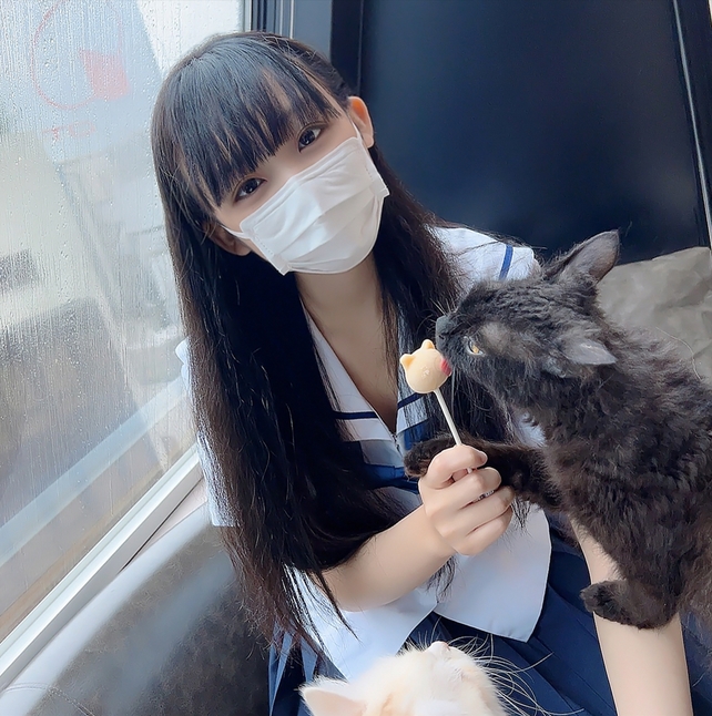 Uncensored The hidden face behind the obedient and c**ldish looks The female student who is so sensitive that you cant imagine it from her pure and naive appearance ejaculation