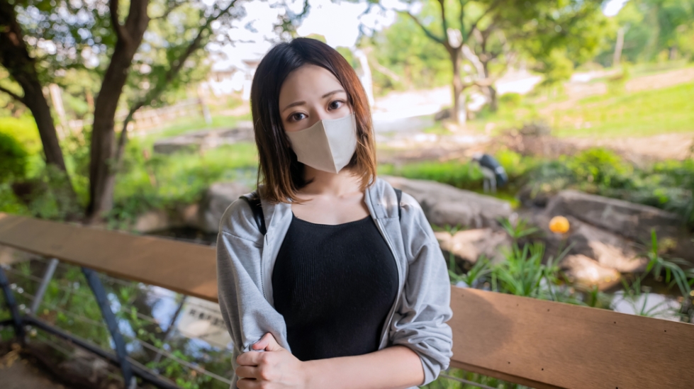 Limited number of first shots Uncensored Cinema style born with a nasty Ecup big tits professional student Kansai accent A frank girl with a Kansai accent suddenly changes to de M and 2nd student creampie
