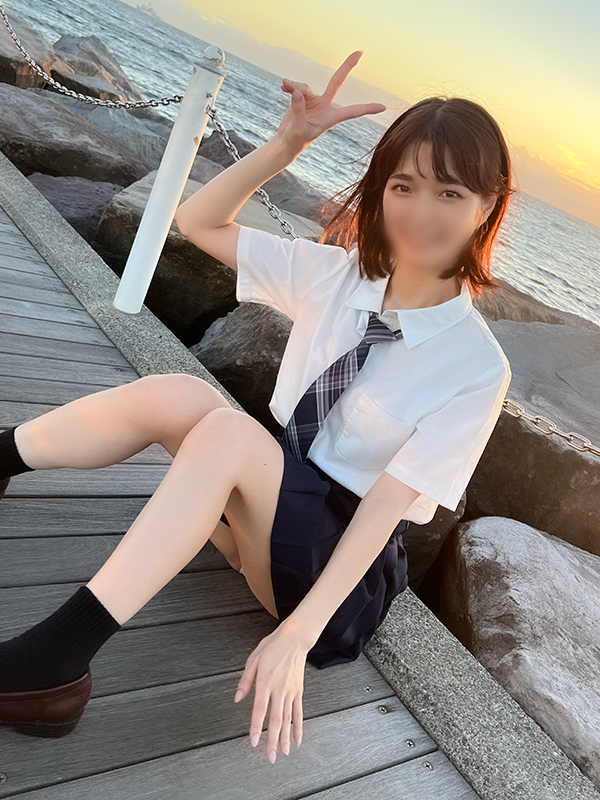 Limited quantity J-kei date Too obscene pubic hairy beauty Sumire-chan 18 years old Gap Moe teenage pussy with big thick penis