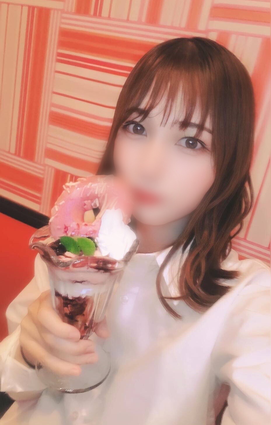 Taking advantage of school expenses that cant be covered by a JD karaoke part-time job similar to Eka Toda Gonzo Gachi cum shot