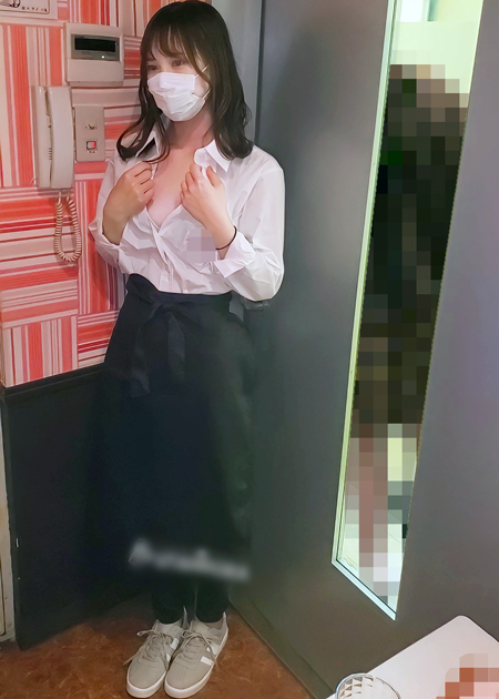 Creampie during a part-time job at a JD karaoke shop similar to Eka Toda