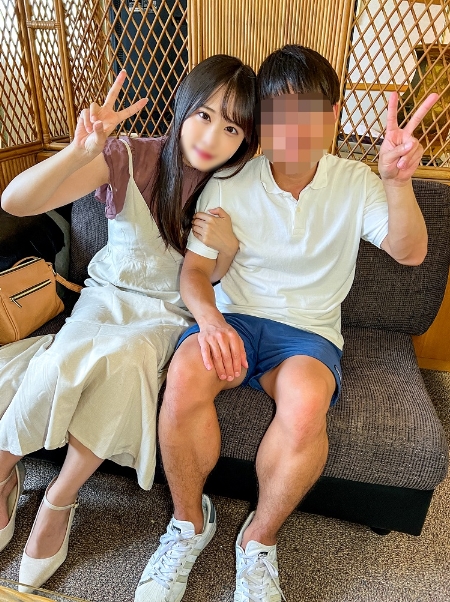 University student couple A man and a woman in their 20s who were lured by their pocket money Love love Real SEX I took a picture of my boyfriends hard hip swing and love rubber creampie