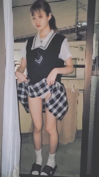Grade 2004 Debtors Daughter My Parents Go Home While Im Working and Poke My Undeveloped Vagina