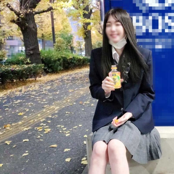 Born in 2004 Honor student-like long black hair