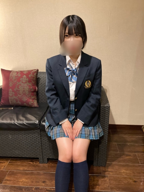 18-Year-Old Idol Short-cut Beauty's Raw Fucking Cum Swallowing 2 Consecutive Shots! I was puzzled by the first squirting,, * I guarantee the cuteness of the face