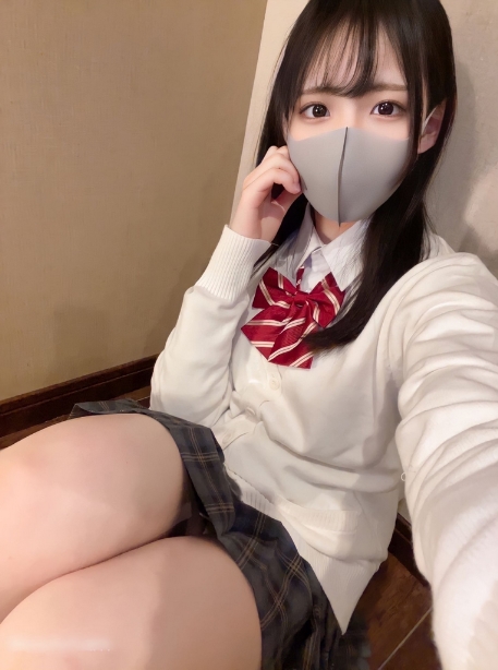 Limited quantity sale Special set sale available Super Dangerous Work Permanent Preservation Edition 18-year-old Sakamichi-style black hair G-cup beautiful girl The birth of the finest talent I can see it