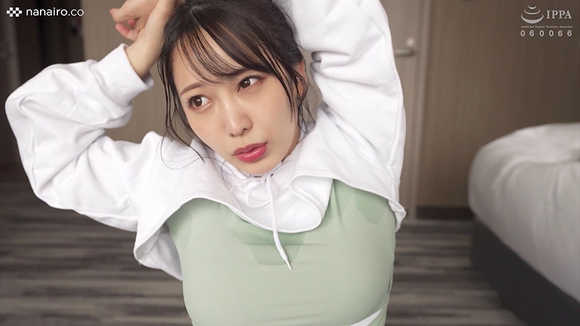 Mizuki (22) S-Cute SEX with a jogging girl who is embarrassed by sweat stains