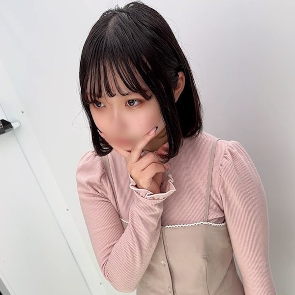 Appearance A black-haired bob girl p active girl secretly appeared so as not to find out A large amount of vaginal cum shot