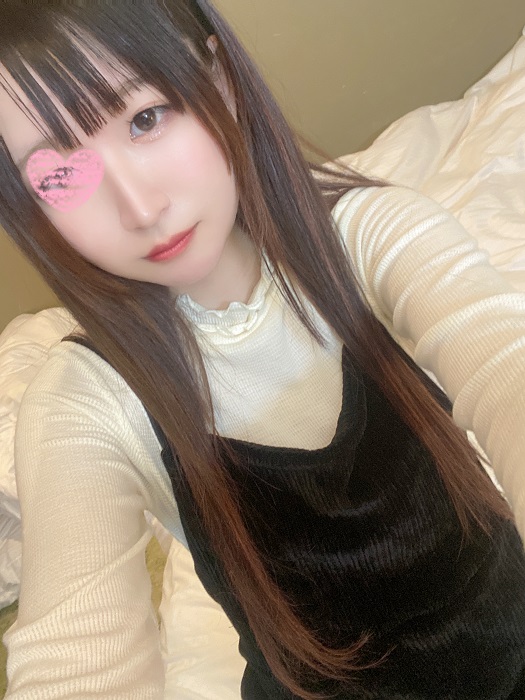 I couldnt help but get excited when I saw the shy appearance of a neat and clean beauty with black hair and ended up having a vaginal cum shot