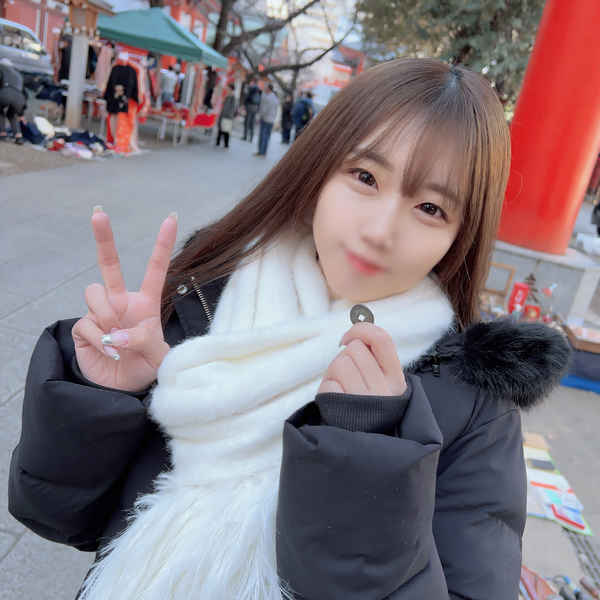 An angel in a white coat who spends frustrated days attending a care welfare vocational school Lost reason due to transcendental sensitivity and ended up in disorder many times