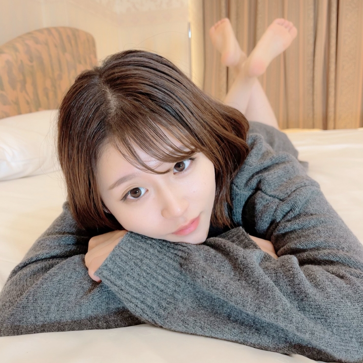 Continuing fist pumps since we met Unanimously good girl Moe-chan first naked creampie