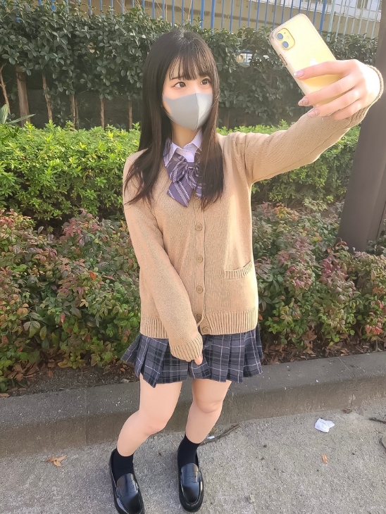 Pending snonqyzj Resale First 10 people 3000020000 First facial 18-year-old innocent F-cup beauty Mika-chan develops a young body and cums in her first large amount of squirting uniform first large amount of facials in her life in a school swimsuit We have to