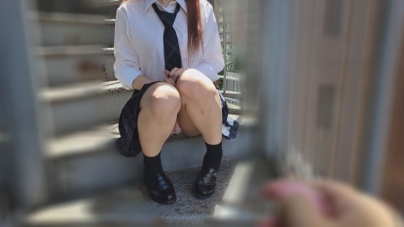 She has a beautiful ass and gets wet when she uses toys in a famous multi-tenant building
