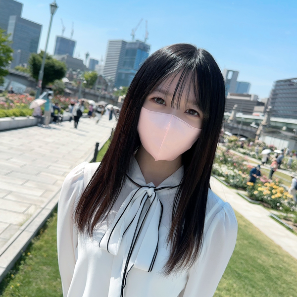 First shooting snonqyzj Limited until September 18th 1480 I was a shy neat and pretty female college student who I met through volunteer work at a university I had a crush on my grandfather and I never expected that my transparent girlfriend would accept something like this