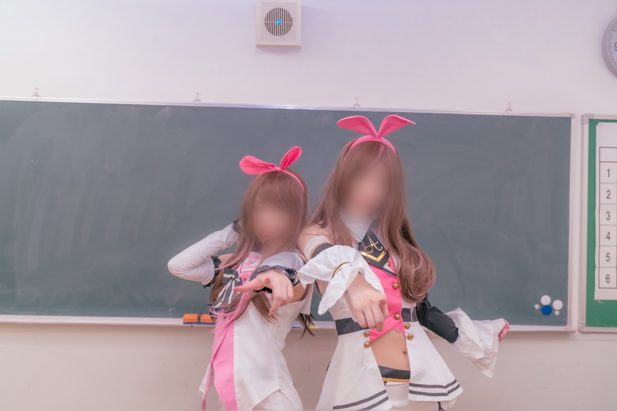 VTubersnonqyzj A dream experience of being double attacked by Kizunai 2 amateur layers Even the virgin cant stand it she shifts her clothes and completely exposes her face and creampies