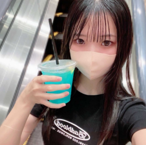 108 Newly moved to Tokyo Vocational School It was amazing to be able to have my first creampie in my life from such a simple girl who is slender but fair-skinned and has firm skin