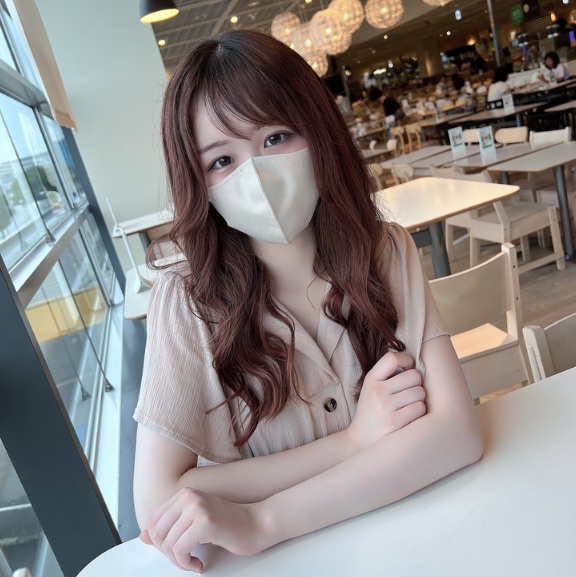 A shy and jealous woman who was finally allowed to live alone College students nervousness is dominated by pleasure and she finally reaches the climax of excitement and cums in the second round