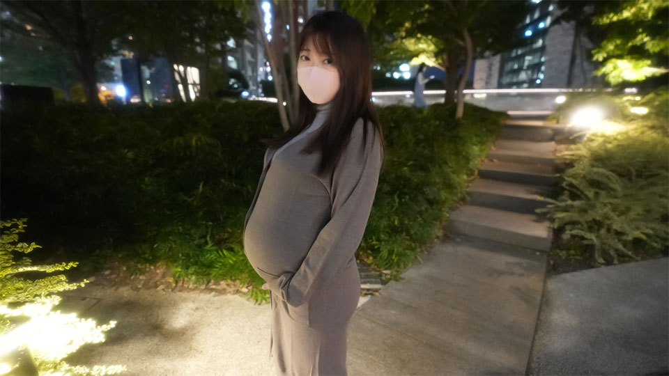 20 year old beautiful housewife 10 months pregnant ch**ing at the end of the month crawling on all fours with fixed equipment continuous orgasm just before giving birth NTR H cup raw insertion facial cumshot complete first shooting individual shooting original 385th person
