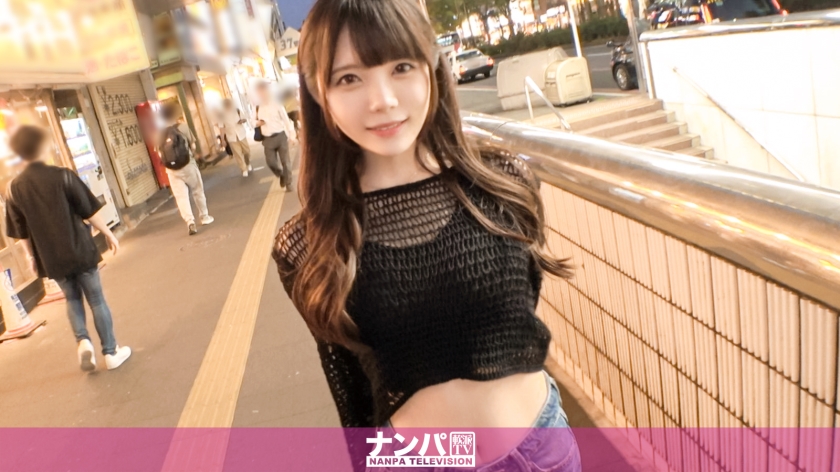 Seriously soft girl, first shoot 1997 Picking up a Kawasaki gal with an outstanding style who shows off her bellybutton.A little devil who misleads men with her friendly personality.The way she straddles a man and shakes her hips with desire is a must-see