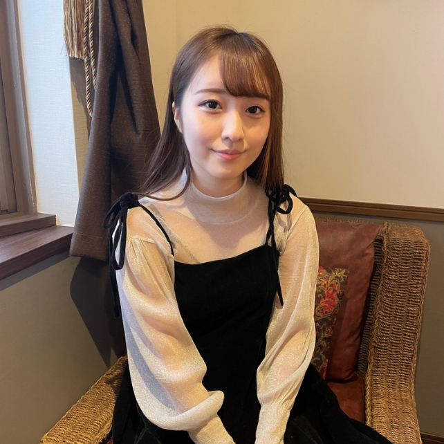 Mirai-chan was embarrassed because her pussy was completely visibleFinally she finished with a creampie