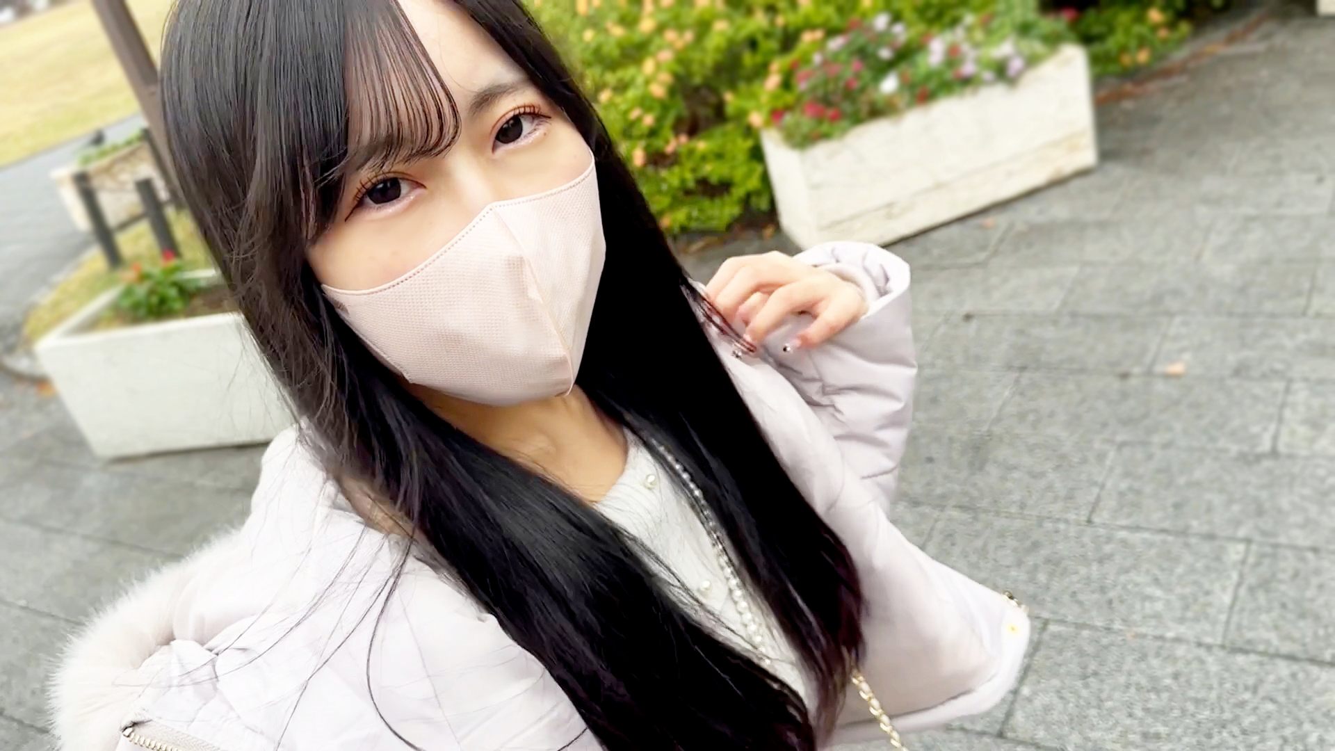 Price No After taking a walk in the downtown area with a super beautiful and cute slope-type girlfriend we enter the hotel and have lovey-dovey creampie sex in the hotel without being disturbed by anyoneThere is a blowjob scene in the bonus video