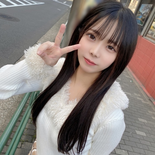 Yua-chan who belongs to an entertainment agency that goes to Ocha is slender innocent and extremely shy She is irresponsible and creampied by women