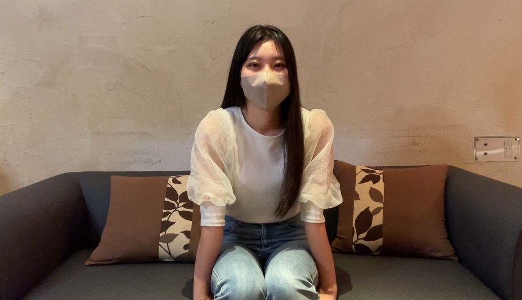 Extra Edition A beautiful black-haired office worker 24 years old is so sensitive that she doesnt stop convulsing from beginning to end and cums lasciviously with a large amount of creampie