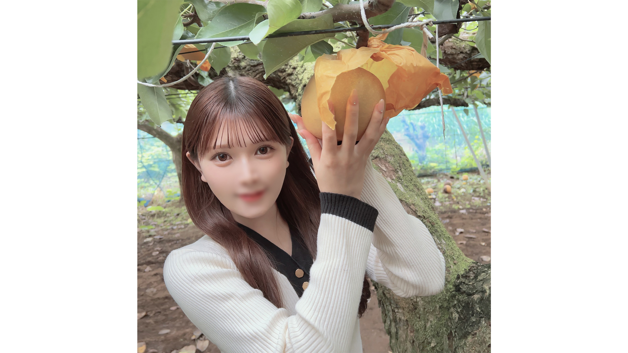 First shooting face appearance limited to 3 days A naive young lady who graduated from a famous girls school and grew up not knowing any hardships because of her beautyHer long beautiful hair is disarrayed and she drowns in pleasure and cums repeatedly