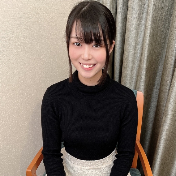 2 works A young lady from an upper class family who is a music college student from Imokawa who has just moved to Tokyo falls prey to an old mans pent-up sexual desire and cums twice in a row with a review bonus and a special recording of her first sex video Total 2 hours 25 minutes