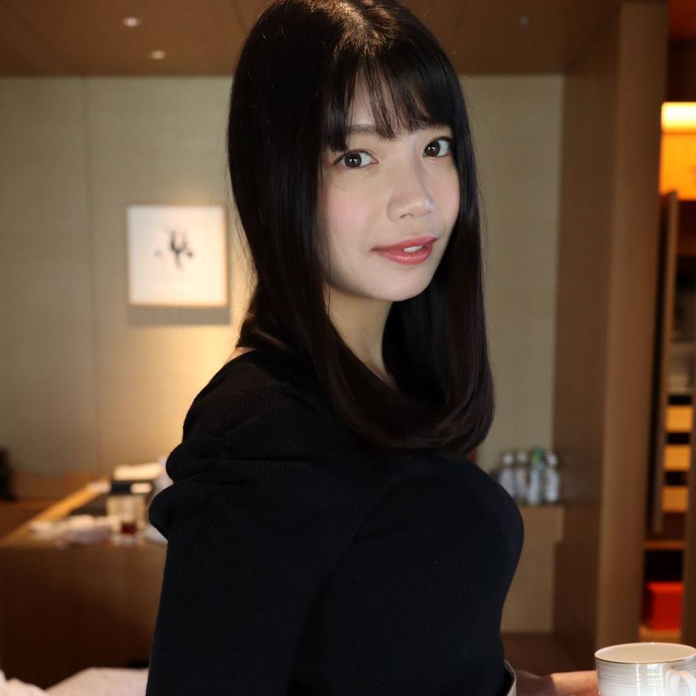 Secretarial Division / Takimoto Chapter 1: Strange relationship between a new secretary, a senior employee, and the president