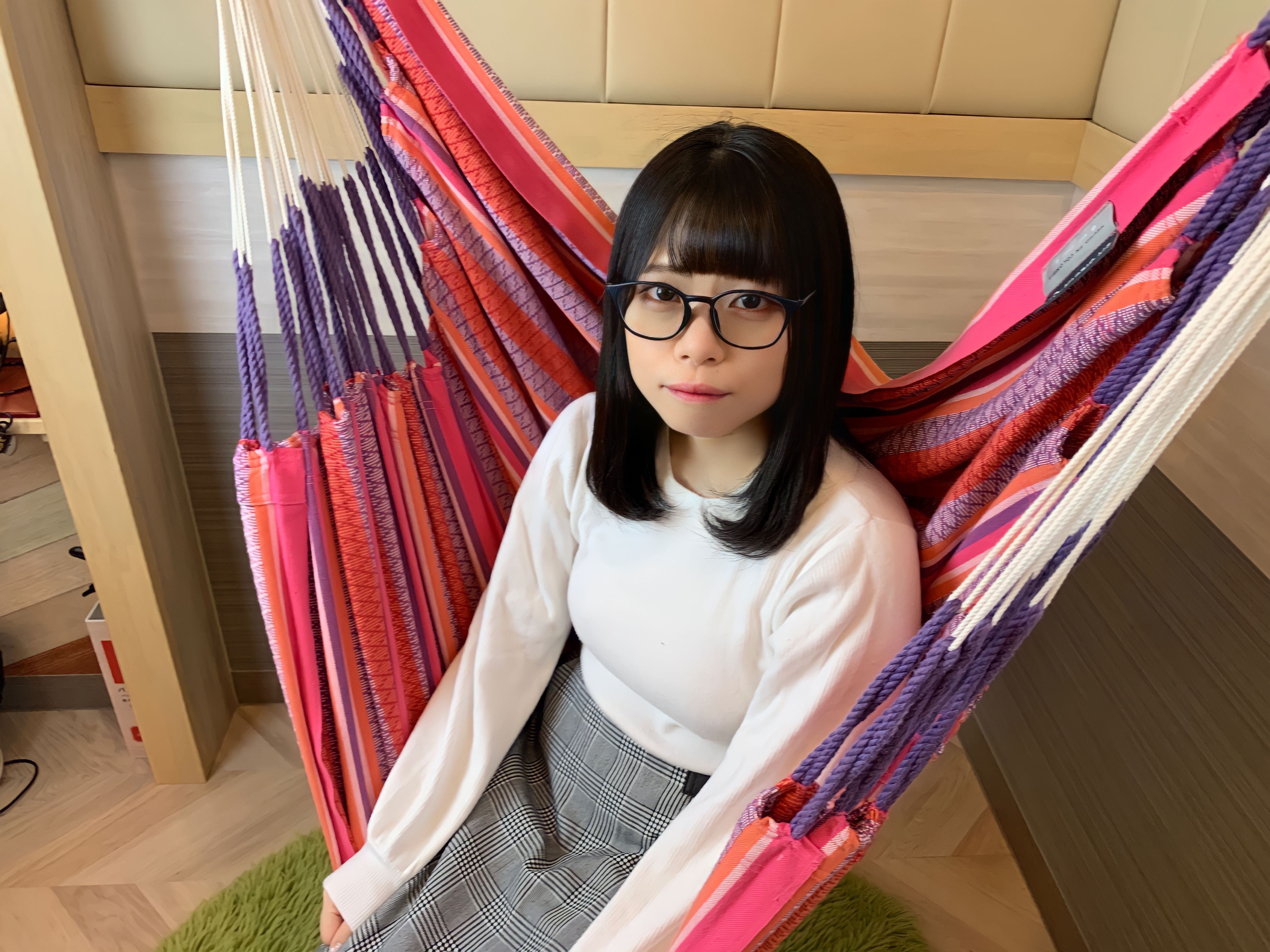 Uncensored Otaku girl with big breasts glasses raw creampie