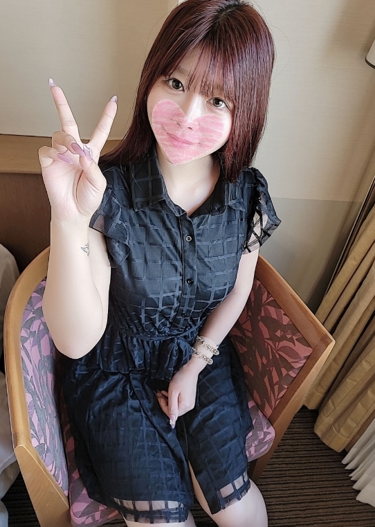 Everyone will fall in love with Hikaru-chan, who looks like Sumi Mori~ The savior of the last-minute camp site is the beautiful staff member.She is cuter than expected, and there will be no mistakes this year.
