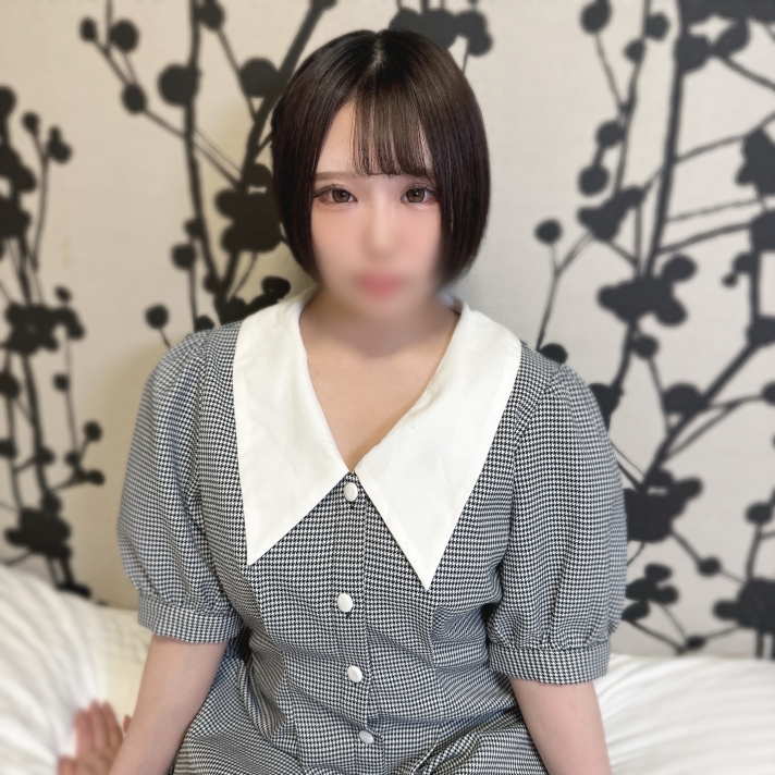 Big butt beautiful big breasts no half-crying cum swallowing A concafe girl with F-cup beautiful breasts who looks like A-chan is half-crying from the anal licking and riding but there is a bonus of ejaculation without mercy
