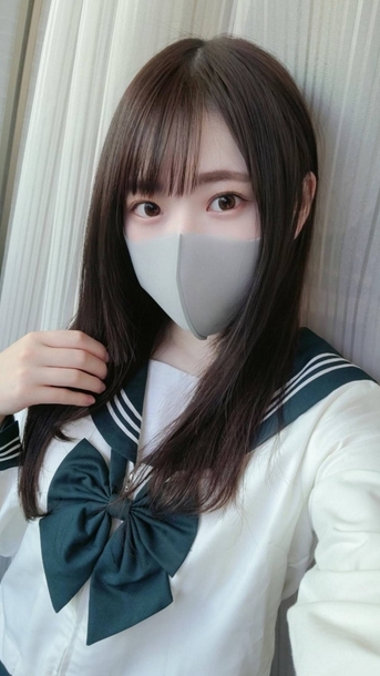 [None] [First shooting] "This is the first time it came out... A threatening flood of squirting exceeding 1 liter" Massive facial cumshot record