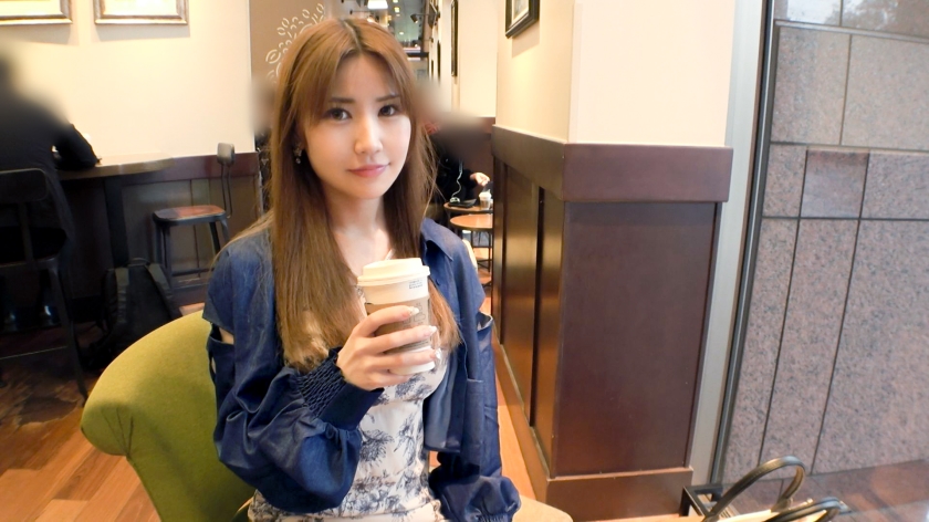 [Chiko LOVE] A shy, slender beauty suddenly turns into a carnivorous type.She likes Chiko so much that she devours her with an unprecedented cyclone-class vacuum blowjob, and the man is on the verge of going wild. [First shot] AV application online AV experience Shooting 2213