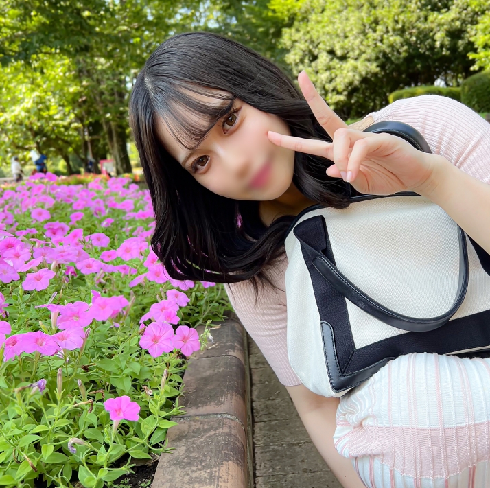 First Shooting Facial Showing Limited to 3 Days Only A tsundere female college student who is extremely bad at expressing affection and is too clumsy gradually approaches her and has her first creampieIn fact the moment when she transforms into a spoiled girl who loves to serve is irresistibly naughty