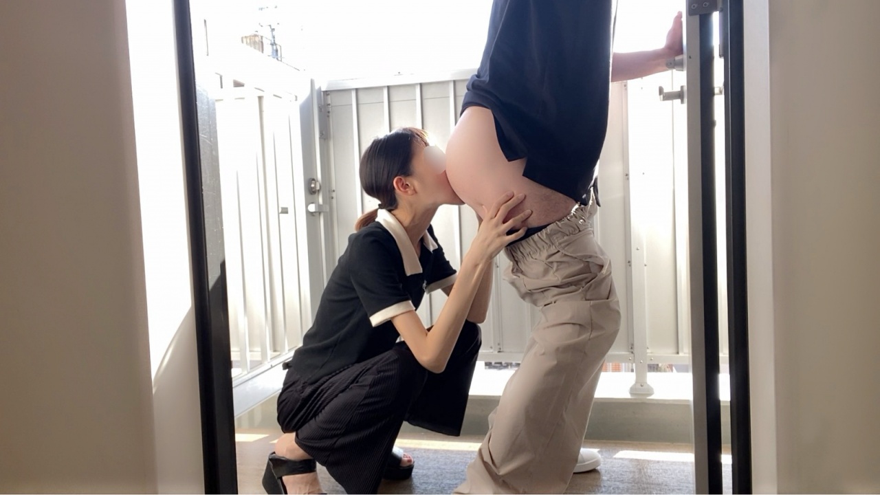 Weather blow job is done without hands and immediately licks the anus and the sperm is swallowed [Full face exposed] Koenji menhera type 24 years old second-hand clothes shop clerk 23