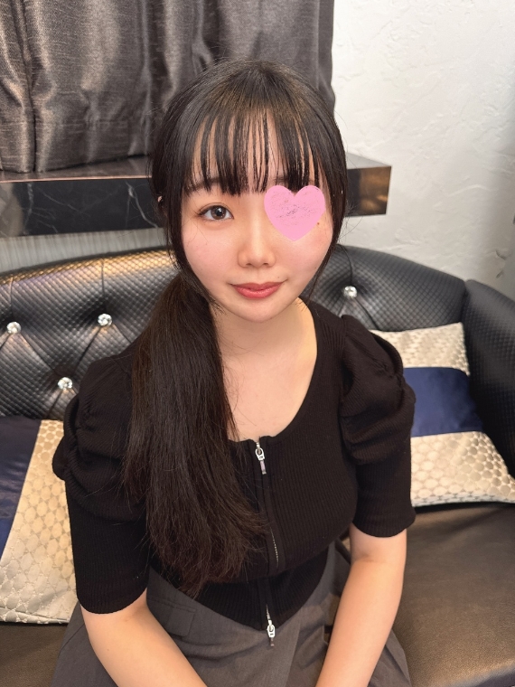 Natsumi an 18-year-old naive woman with almost no experience with men has developed a healthy body with fair transparent skin and a beautiful butt Her first vaginal orgasm is repeated in a total of 5 positions without permission Creampie intense sex