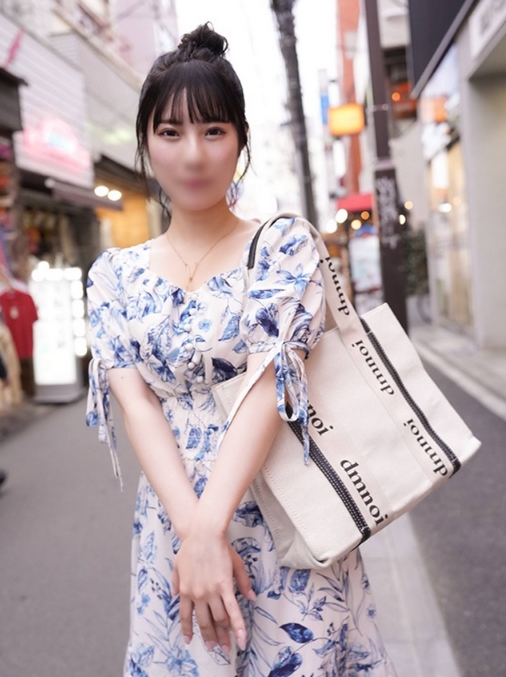 First time limited quantity Individual creampie Extreme squirting female college student Hina-chan 20 years old Click here to see the moment when her pussys plug comes out