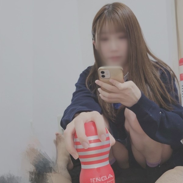 A beautiful gal on the way home broke his promise to take her home and fuck her raw