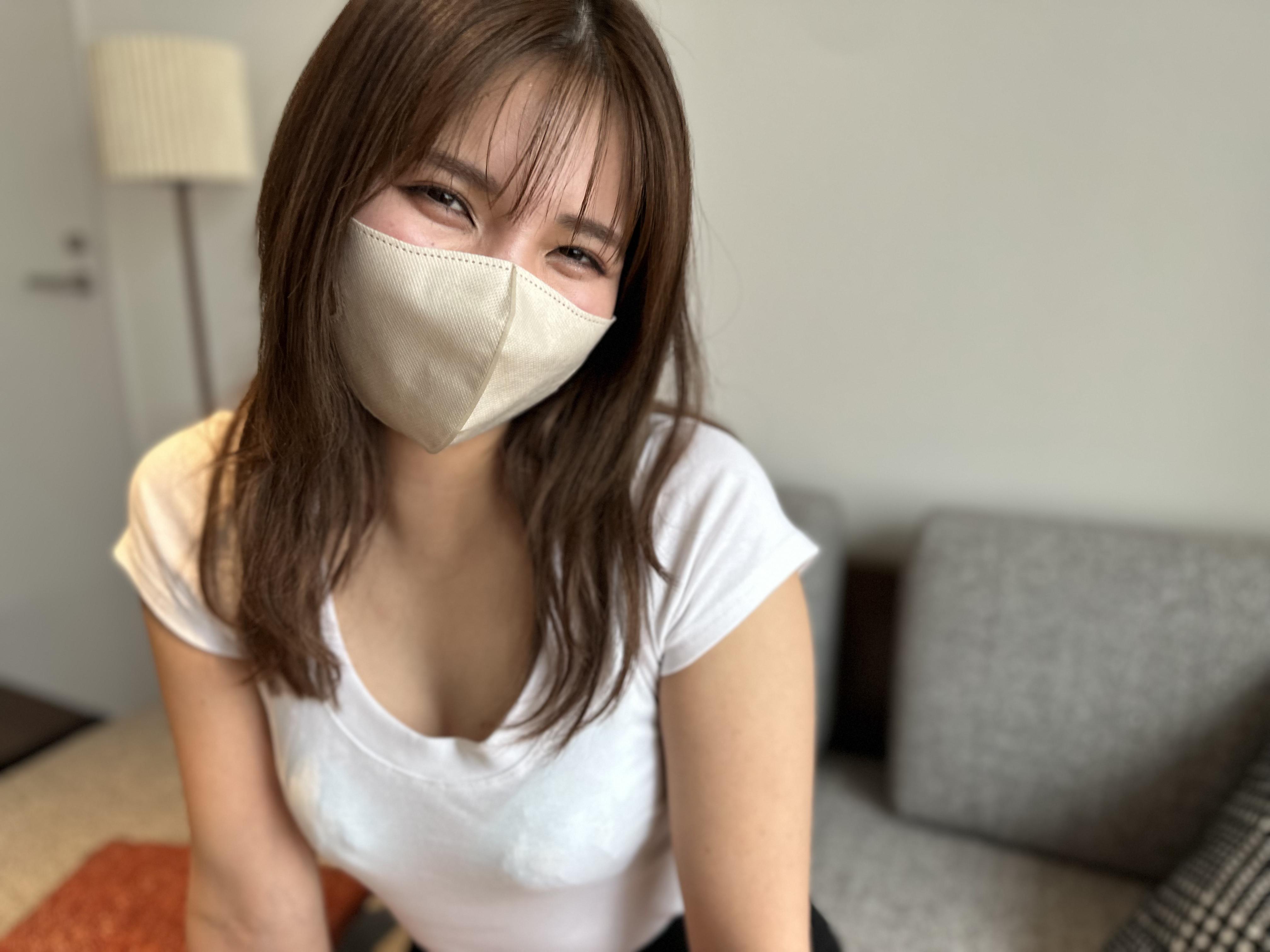 No Actual NG A therapist who is reluctant to negotiate at a mens beauty salon is r**ed and r**ed If you dont let me fuck you Ill rip off your mask and take a picture of your face