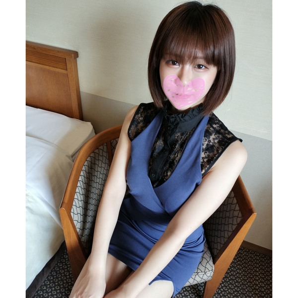 Uncensored A junior college student who used to be an idol shows her determined face Ryoko 20 years old 155 cm 46 kg 65 Ecup was planning on filming her erotically but she decided to take a raw sex videoIntense creampie with a real JD