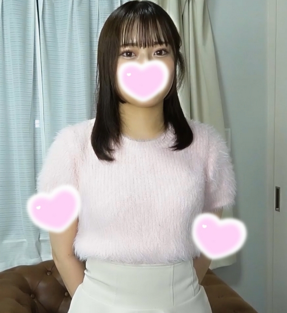 Takamines One Flower She is an 18-year-old Sayuri with clear eyes who is on the borderline of becoming an adult who is secretly walking the path of an ordinary college student