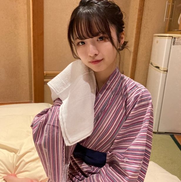 I went to a hot spring for a day trip with Ayu-chan the embodiment of cute genius