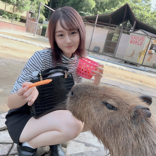 First shooting face appearance limited to 3 days only Adorable minimum cute cute woman A college student is taken deep into the forest and taken to an outdoor obscene mouth ejaculation precision room and a large amount of creampie is poured into the immature body that trembles with pleasure