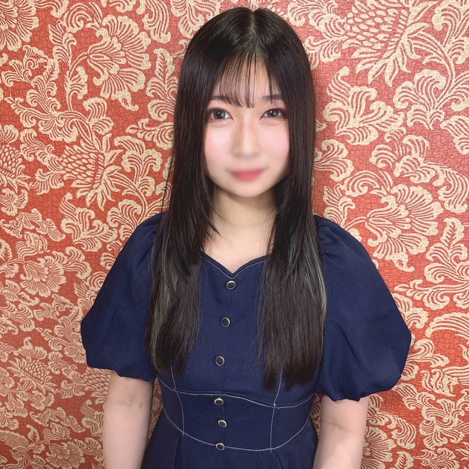 [Ultra-precious footage of the volleyball club captain on the verge of being shelved! Warning about the extremely wet state of the captain of the volleyball team] Comes with anal sex in agony. When the fair-skinned beauty Miku shyly took off her clothes, it turned out to be a girl with untreated bristle hair. Her extremely narrow pussy was filled with a huge raw cock. Creampie