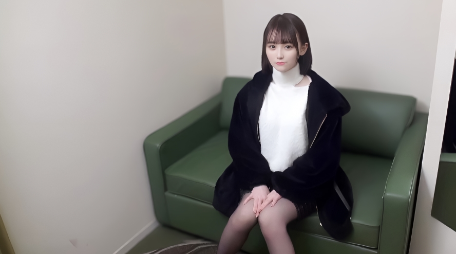 [Confirmed Fertilization] 'Tohoku Representative's Pure White Idol' Continuous creampie in her hairy vagina for the first time without the official approval of the people involved Legendary full high-quality version sent separately