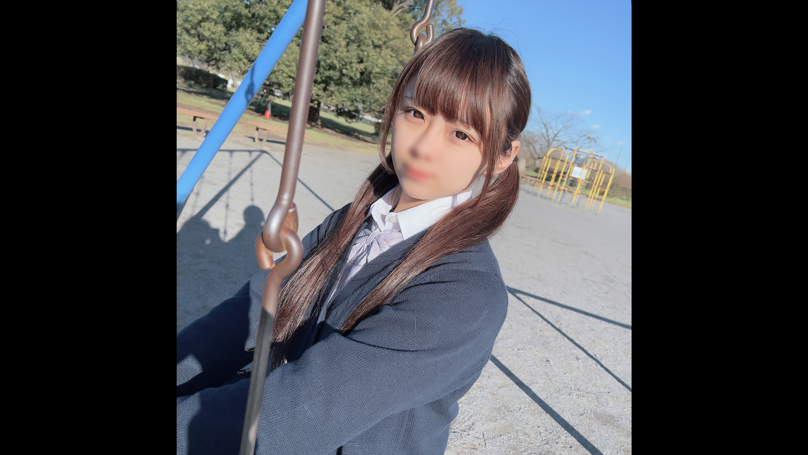 A slightly sassy and cute woman of today who lives freely and freely She has a shaky face and sheds tears feeling a sense of immorality at her appearance but she cums twice