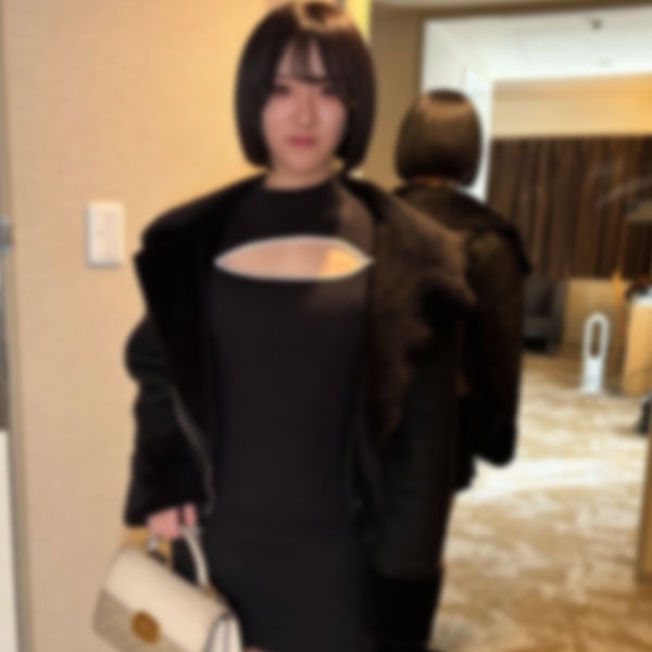 [Face reveal] [Porn video] [Creampie] It seems true that the rumor that the young gal wife president who runs his own nail salon has a huge sexual desire, with the investor husband invested in by his own husband.